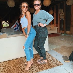 Meet your Posher, Laura